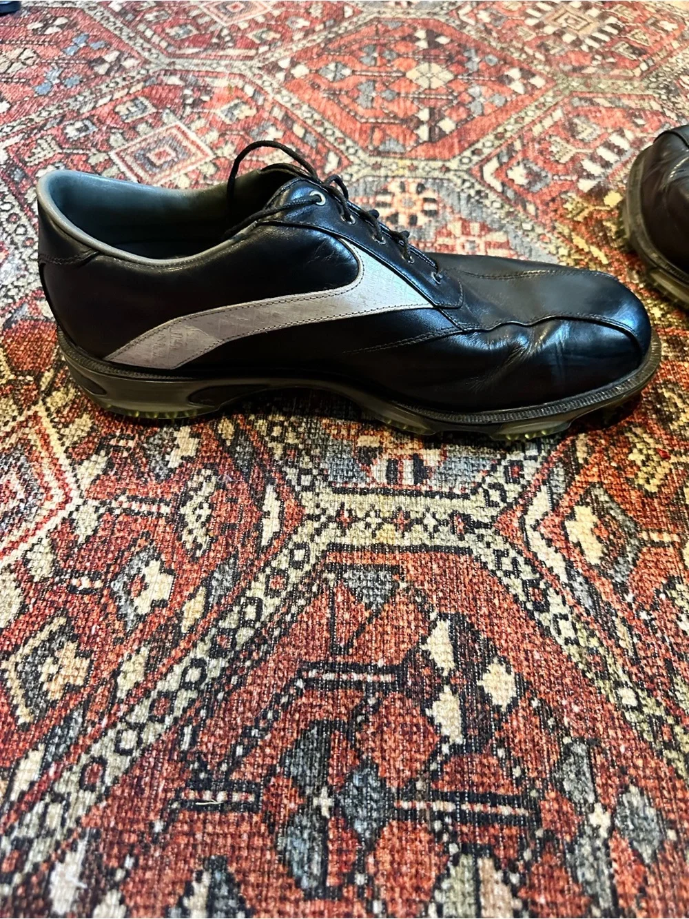 FootJoy DryJoys Tour Golf Shoes - Black & White
